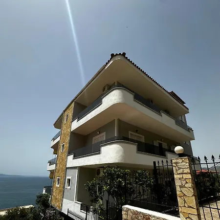 Ylli'S Apartments-3
