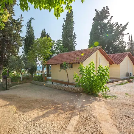 Lodges Shen Nikolla-2