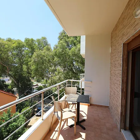 Hotel Erjuma-3
