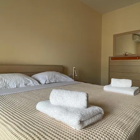 Visar Apartments-3