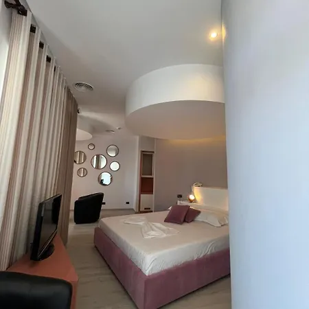 Icon Hotel-2