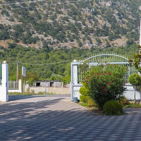 Villa Apet 23-2