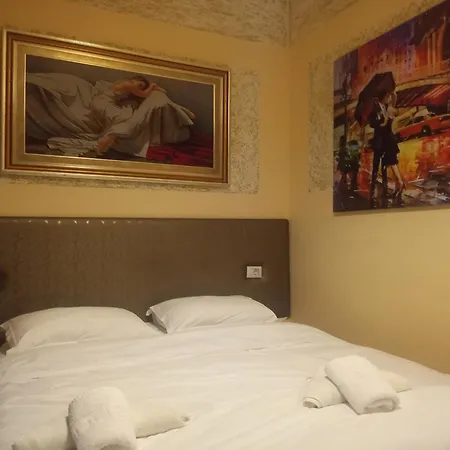 Prince Hotel Fier-3
