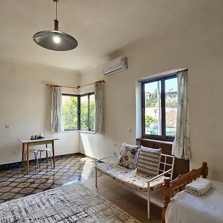 Angie'S Shared Villa Tam-3