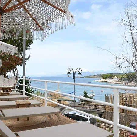 EMAR Beachfront Hotel Ksamil-3