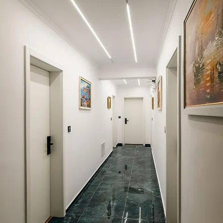 Vila Enxhi-3