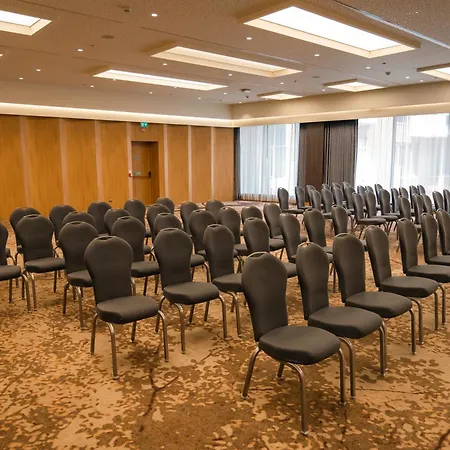 Hilton Garden Inn Tirana-3