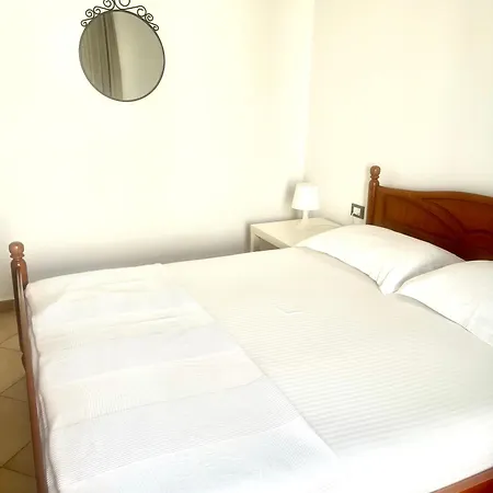 Saranda Rooms - Port-2