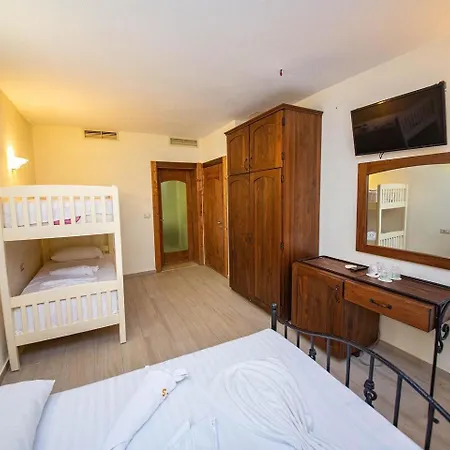 Hotel Sarajet E Pashait 2-2