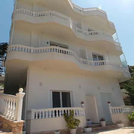 Relax Apts Saranda-2