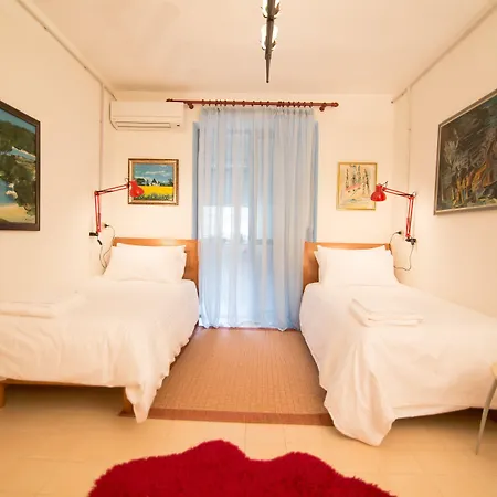B&B Artistic Tirana-2