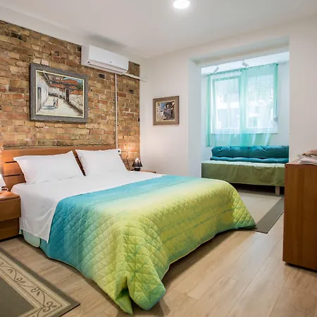 B&B Artistic Tirana-3
