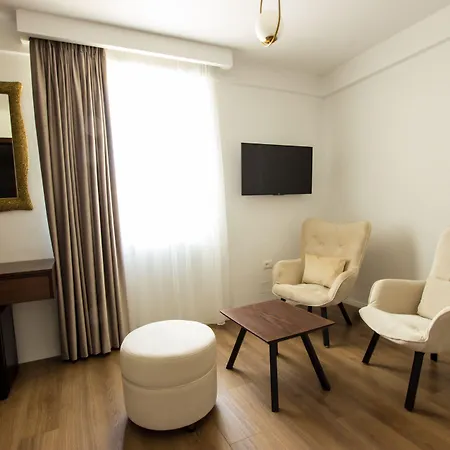 Hotel Fantasy-3