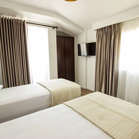 Hotel Fantasy-2
