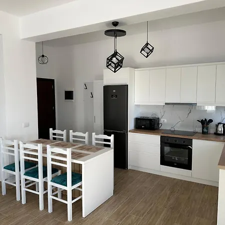 Alexandra'S Apartments-3