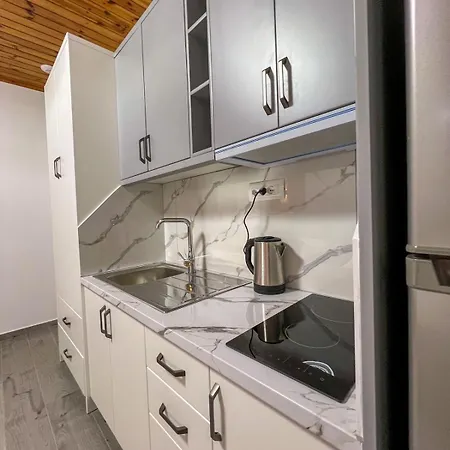 Serenity Apartments Ksamil-3