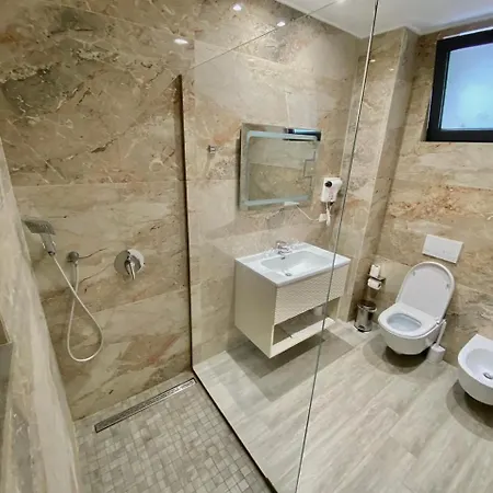 Hotel Qeparo-3