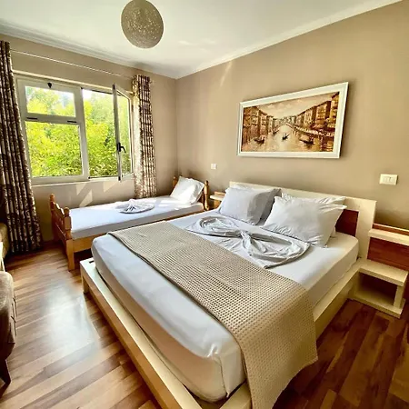 Vila Park Hotel 1-2