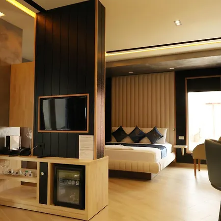 Vila One Beach Hotel-3