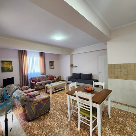 Jozi Kaiser Apartment 1-2
