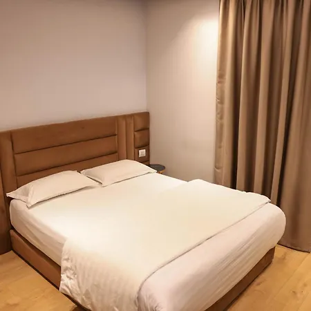 Pin Apartments - 3 Min To Skanderbeg-3
