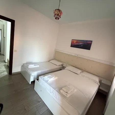 Seaside Rooms & Apartments Sarande-3