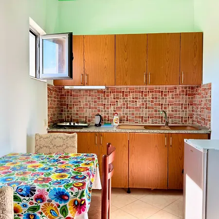 Petrit Guesthouse-3