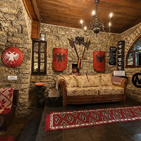 Guva Mangalem Boutique Hotel & Restaurant -Berat Old Town View-3