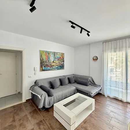 Seaview Apartment-2