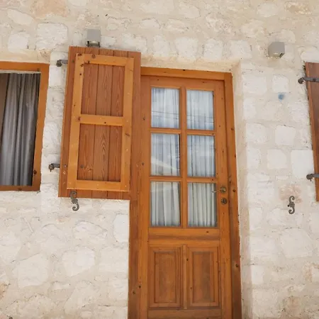 Guest House Dhermi-3