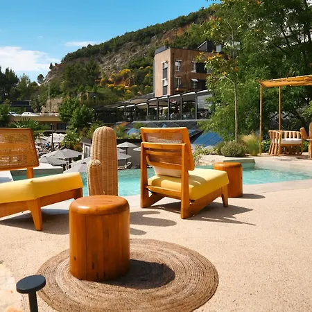 Select Hill Resort-3