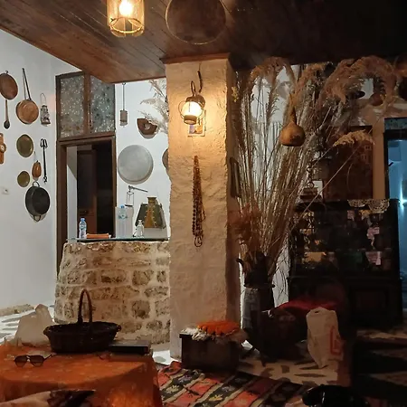 Edward Lear - Heritage Guest House-3