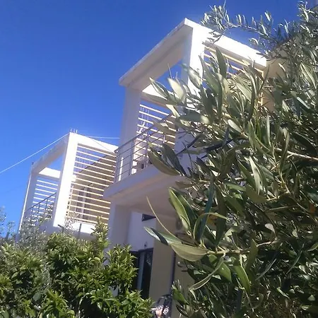 Guest House Solive-3