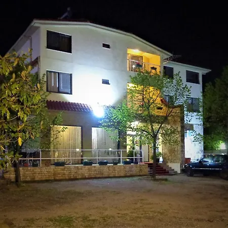 Viktoria Hotel-2