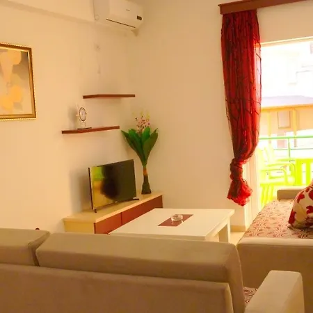 Holiday Apartment Aleksander-2