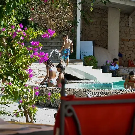 Bougainville Bay Apartments-2