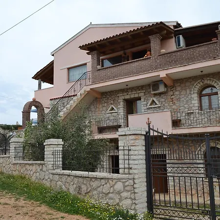 Villa Qarri-2