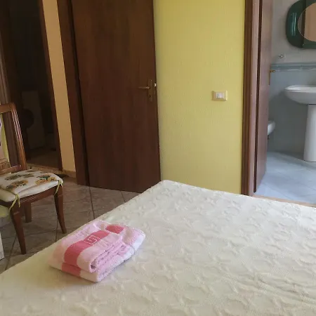 Friends House-3