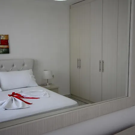 Cozy Apartment-2