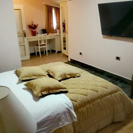 Lux De Paris-3