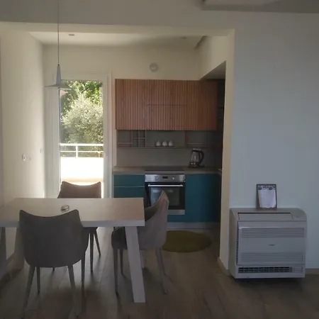 Deluxe Sea Apartment-3