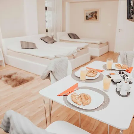 Shkodra Apartment With Amazing View In The City Center-3