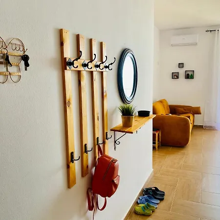 Modern Apartment In Lungomare, Vlore-2
