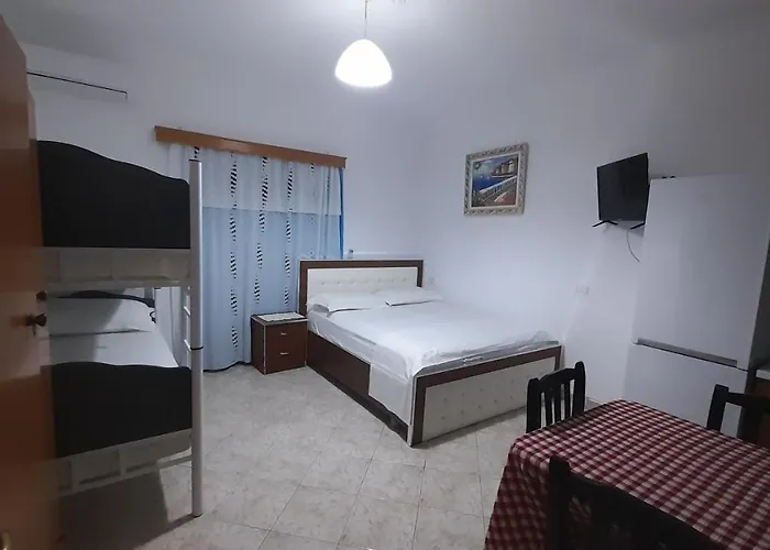Apartment Vladimir Sela Ksamil