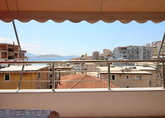 Mona`s Hostel Sarandë