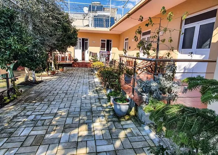Berti Apartment Vlorë che accetta animali