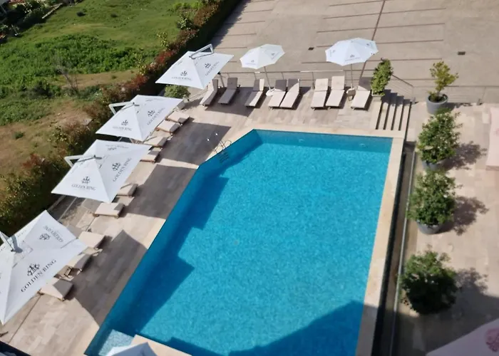 Golden Ring Resort Farke e Madhe