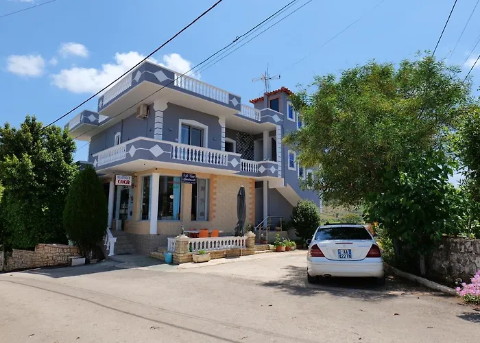 Villa Caca -5 Min Walk To The Beach, Free Parking & Balcony Rooms In Ksamil