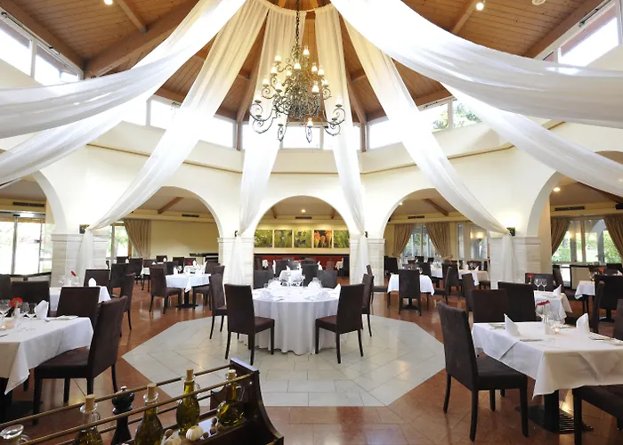 Hotel vicino a Piazza Scanderbeg