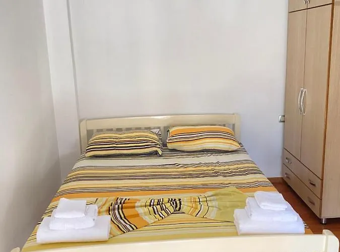 Pet friendly A&R City Center Apartment Shkoder